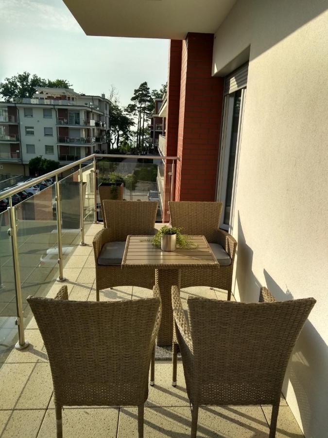 Apartament 7M Z Basenem W Jednym Budynku Klifowa Rewal Bon Turystyczny !!! Free Private Parking Exterior photo