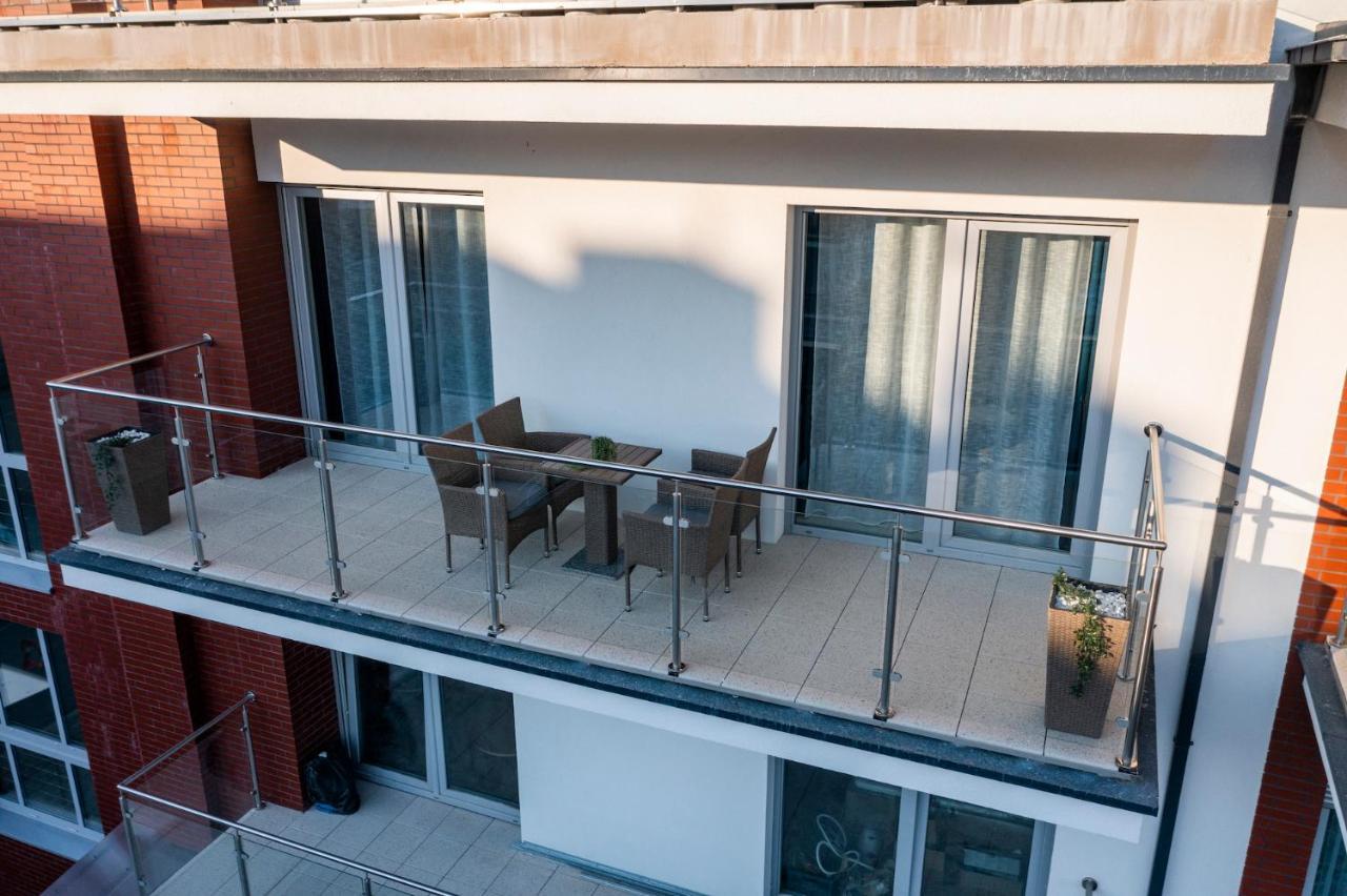 Apartament 7M Z Basenem W Jednym Budynku Klifowa Rewal Bon Turystyczny !!! Free Private Parking Exterior photo