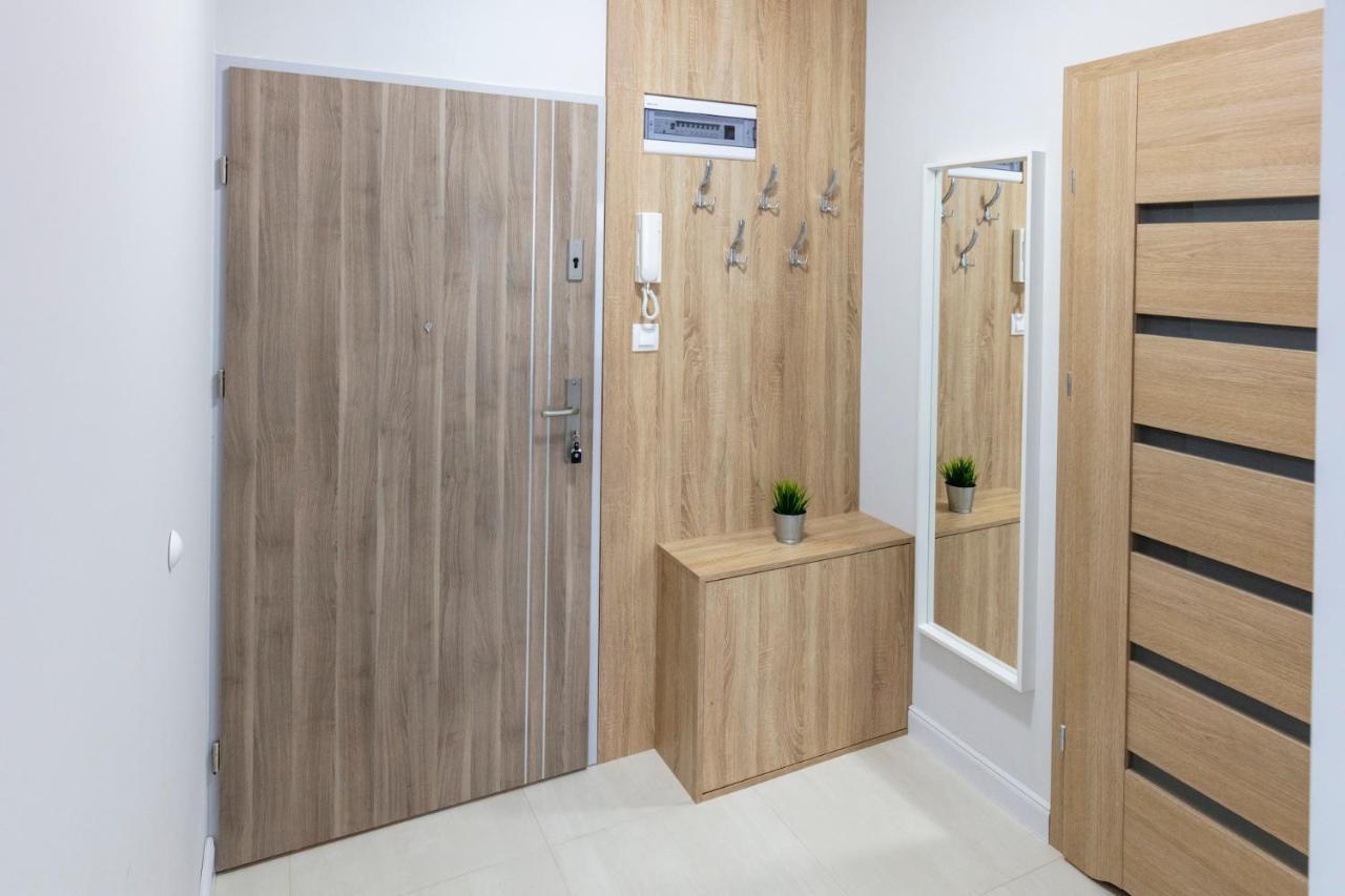 Apartament 7M Z Basenem W Jednym Budynku Klifowa Rewal Bon Turystyczny !!! Free Private Parking Exterior photo
