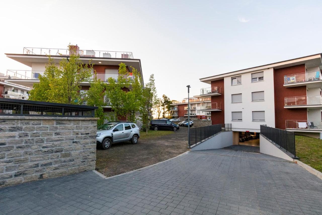 Apartament 7M Z Basenem W Jednym Budynku Klifowa Rewal Bon Turystyczny !!! Free Private Parking Exterior photo